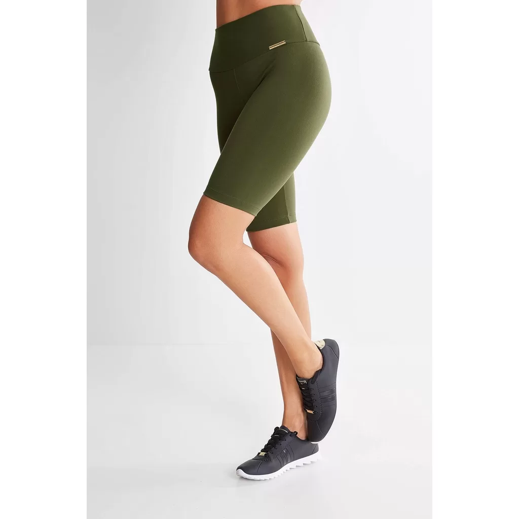 Bermuda Feminina Lisa Verde Militar Suplex Moda Fitness Ciclista Não Transparente Cintura Alta Plus