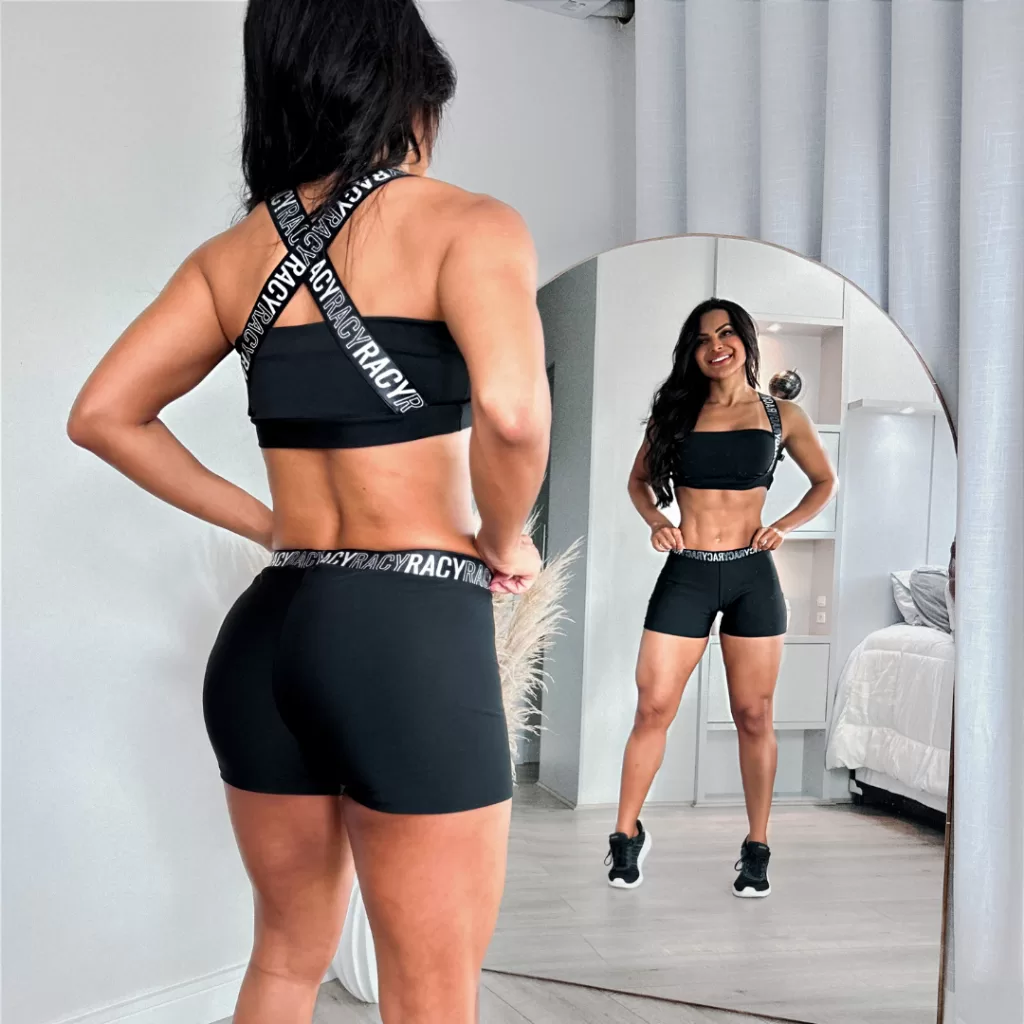 Cropped Top Fitness Preto com Alças de Elástico Racy