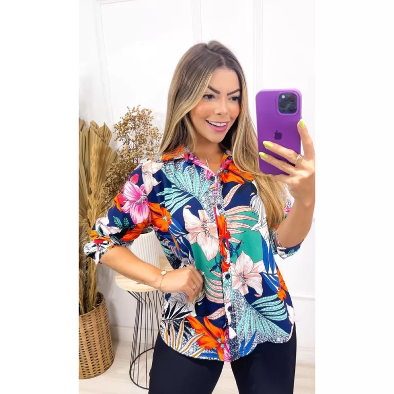 Blusa Crepe Manga Longa Detalhe Floral