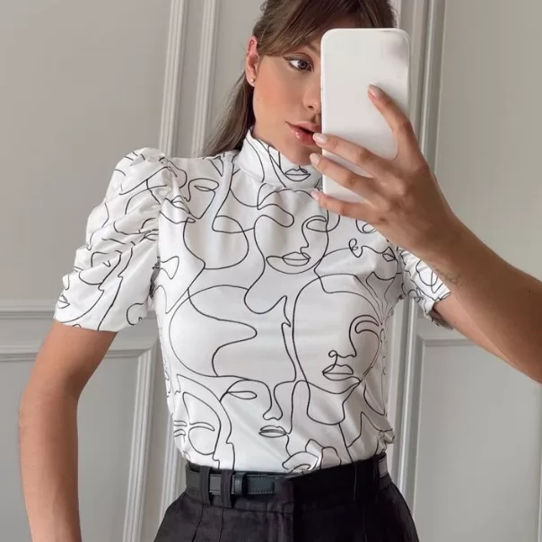 Blusa Princesa Básica Feminina Gola Alta Manga Bu