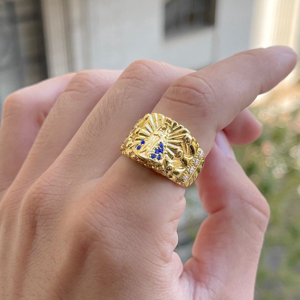 Anel Masculino De Ouro Nossa Senhora Com Pedras Brilhantes Banhado a Ouro 24k Dedeira