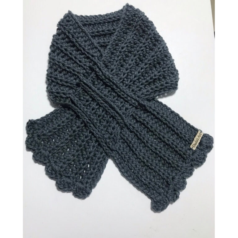 GOLA GRAVATA DE  LÃ EM CROCHE FEITO À MÃO CACHE