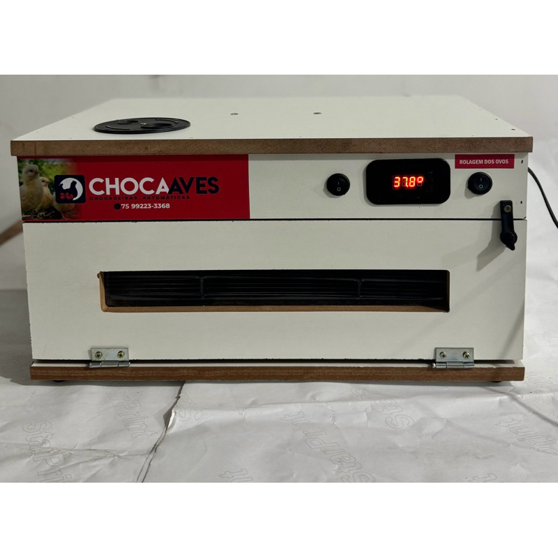 Chocadeira 70 Ovos de galinha, AUTOMÁTICA  com OVOSCÓPIO