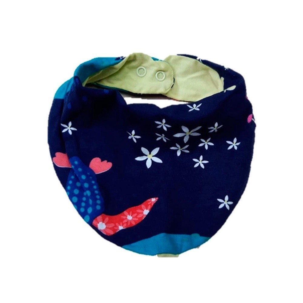 Babador Bandana Bebê Azul Baleia – Malwee Black Friday
