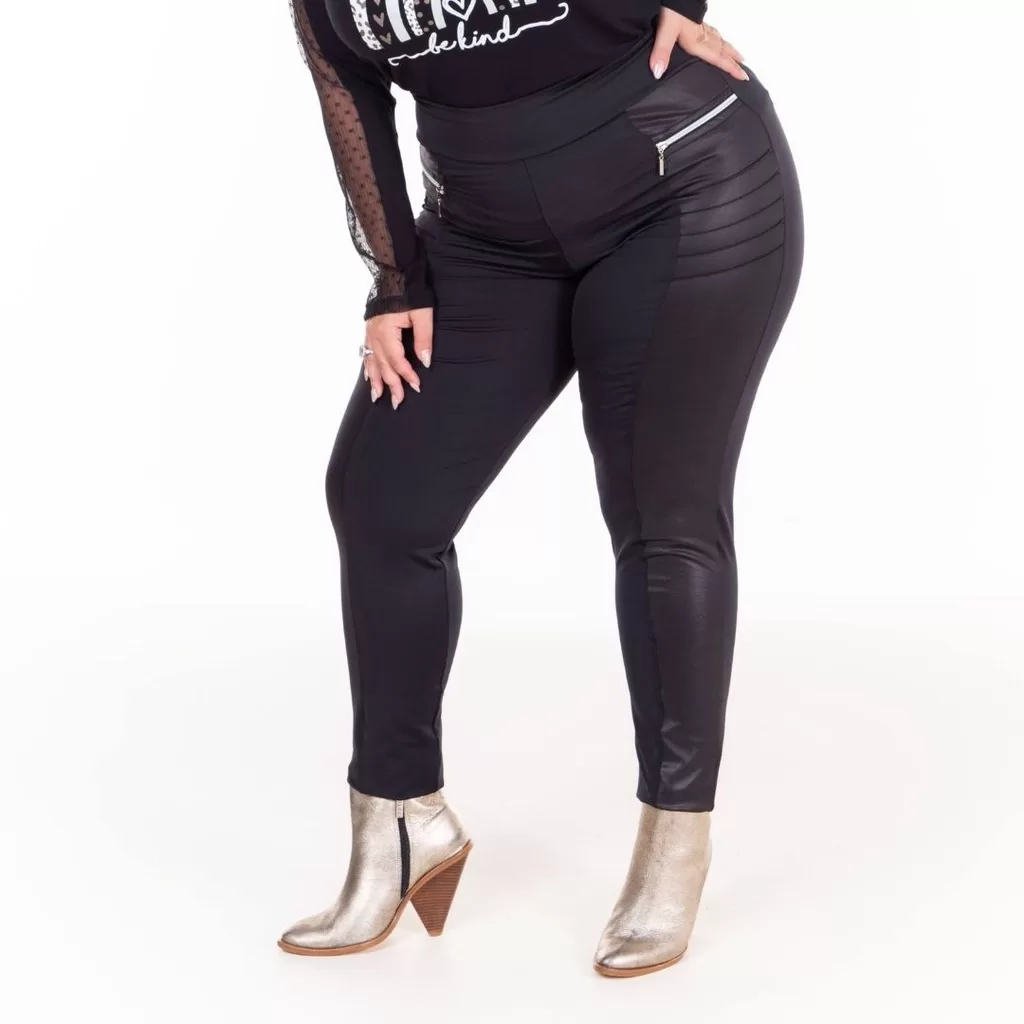 Calça Feminina Plus Size Montaria com detalhe de Ziper Preta do G ao G4 Qualidade 103809