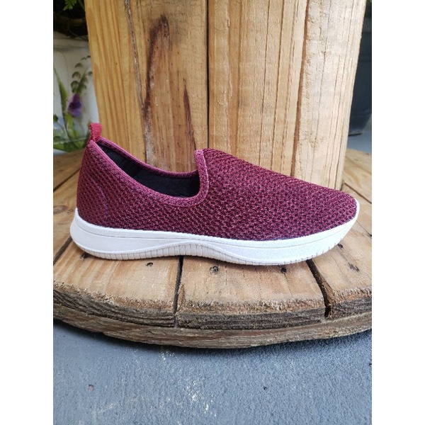 tenis calce fácil feminino lançamento