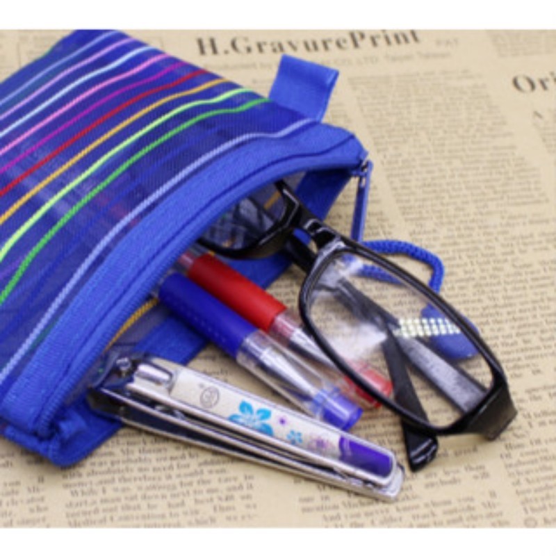 Necessaire Bolsinha Estampada e Impermeável, Bolsa De Cosméticos 17x21cm