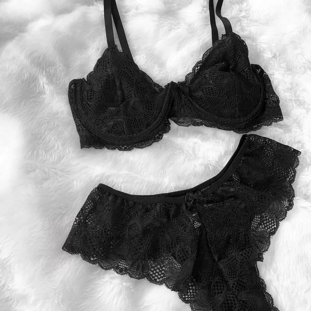 Conjunto lingerie sem bojo com aro calcinha tanga fio de renda