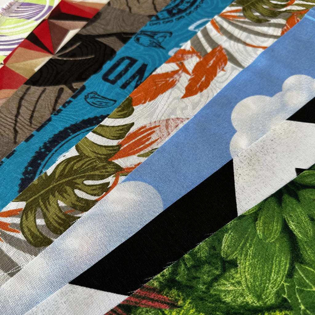 Kit 3kg tiras de tecido estampado e liso –  artesanato, costura, diy -leia atentamente a descrição.