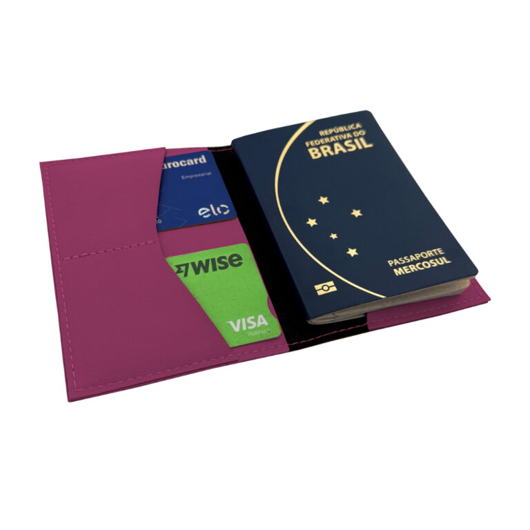 Capa para Passaporte em Couro Sintético Premium R