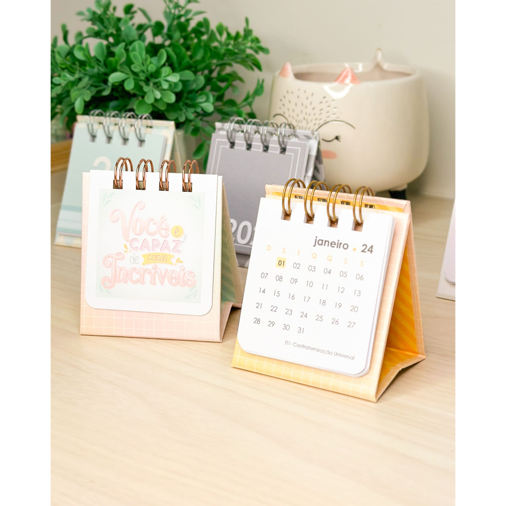 MINI CALENDÁRIO DE MESA COM WIRE-O MODELO 2026 ATUALIZADO