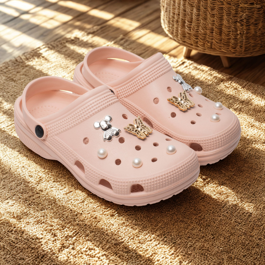 Babuche Luxo com Enfeites e pins Urso 100% EVA Super Leve e macio