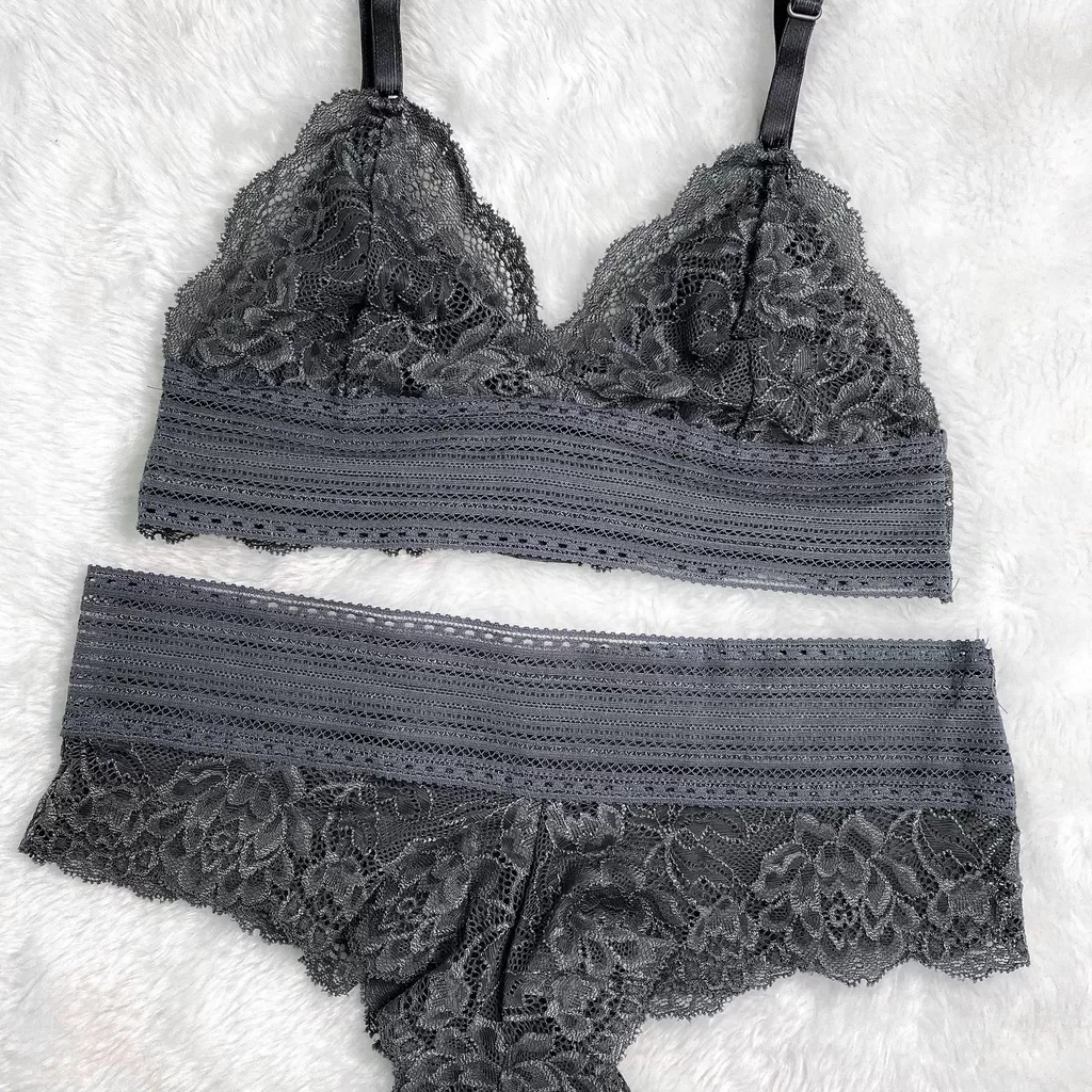 Conjunto Feminino Renda Calcinha e Sutiã Sem Bojo