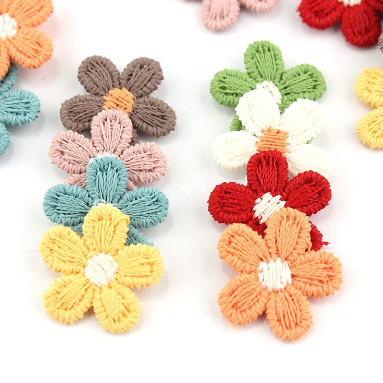 80Pcs 1,5cm Pequenos Lindos Apliques De Lã De Cin