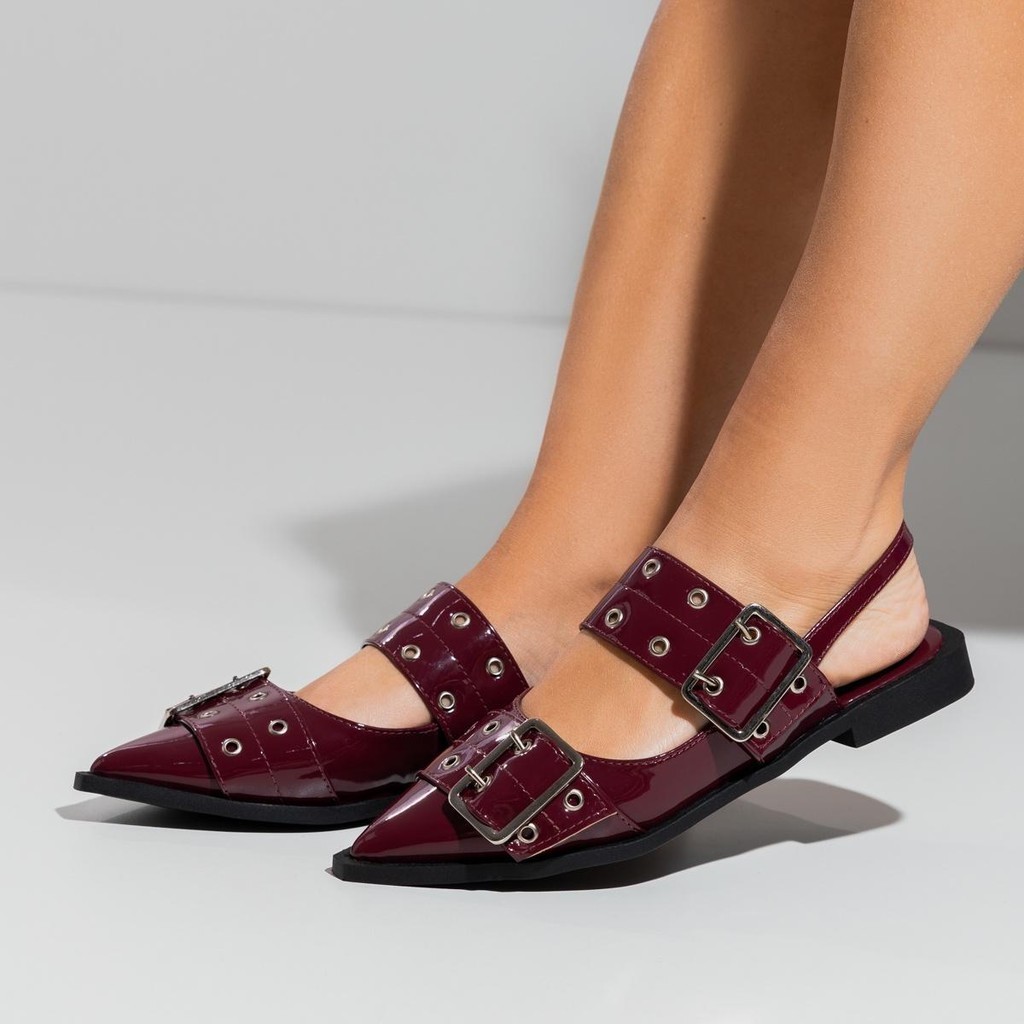 Mule Slingback Juju Bico Fino Tira Elástica Detalhes em Ilhós e Fivela Not-me