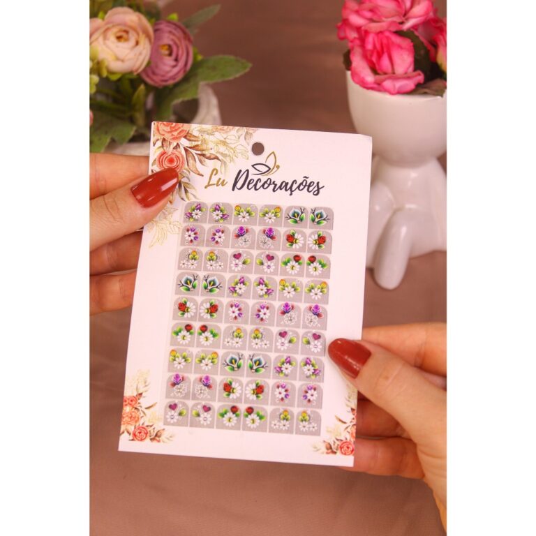 CARTELÃO DE ADESIVOS PARA UNHAS COM 54 UNIDADES R