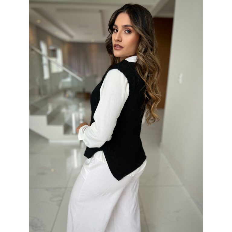 Max Colete Femenino em Tricot Ponto Fang com Fenda