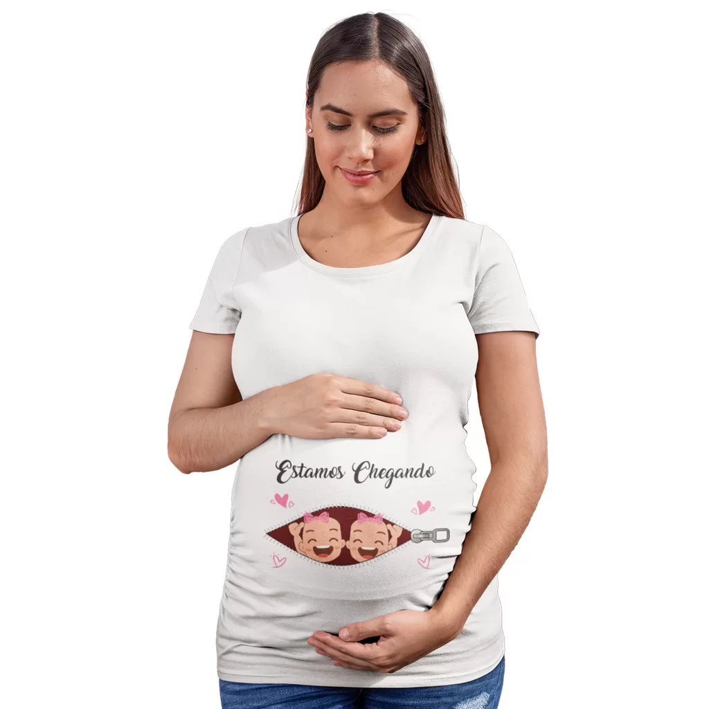 Camiseta Bata Gestante Gemêas Estamos Chegando – A Dupla de Fofura