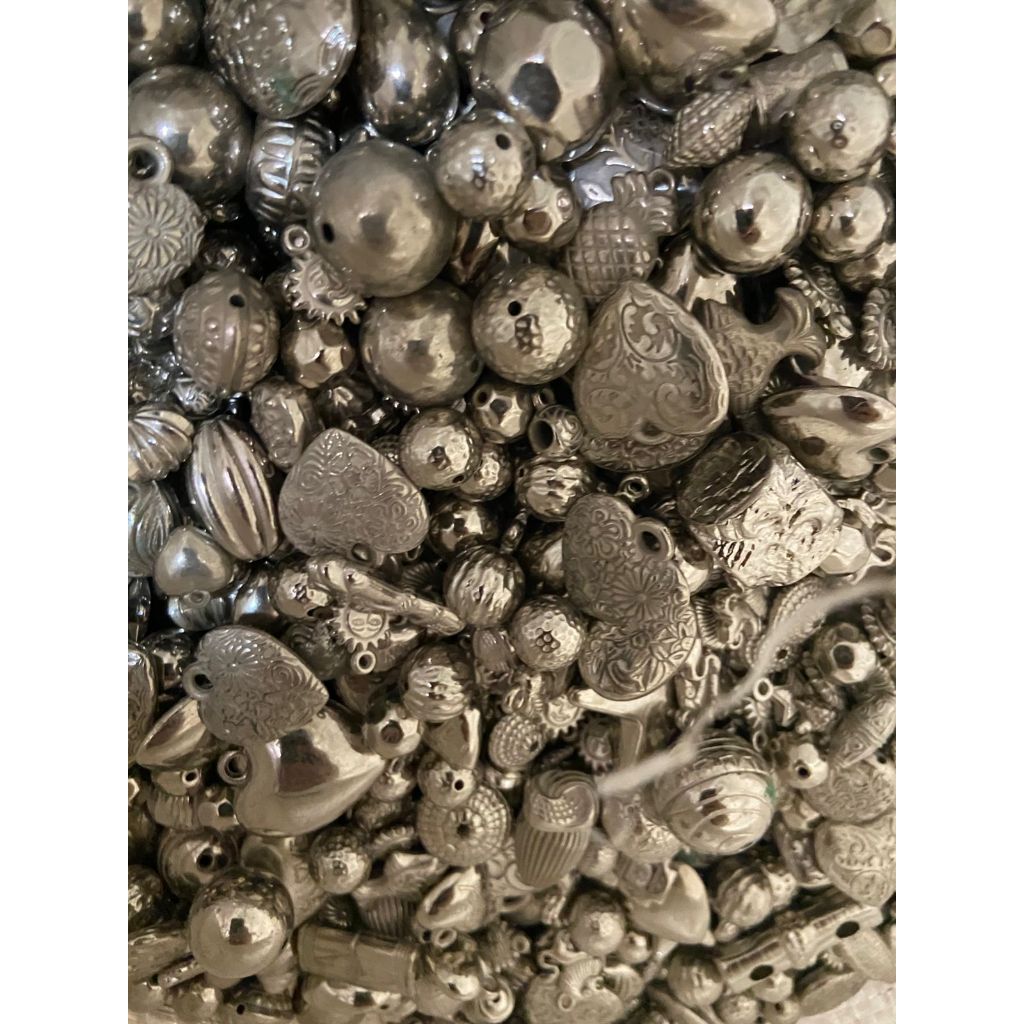 ABS Bijuterias 100g Material de alta qualidade para criar suas próprias joias. Peso: 100g.Compreagor