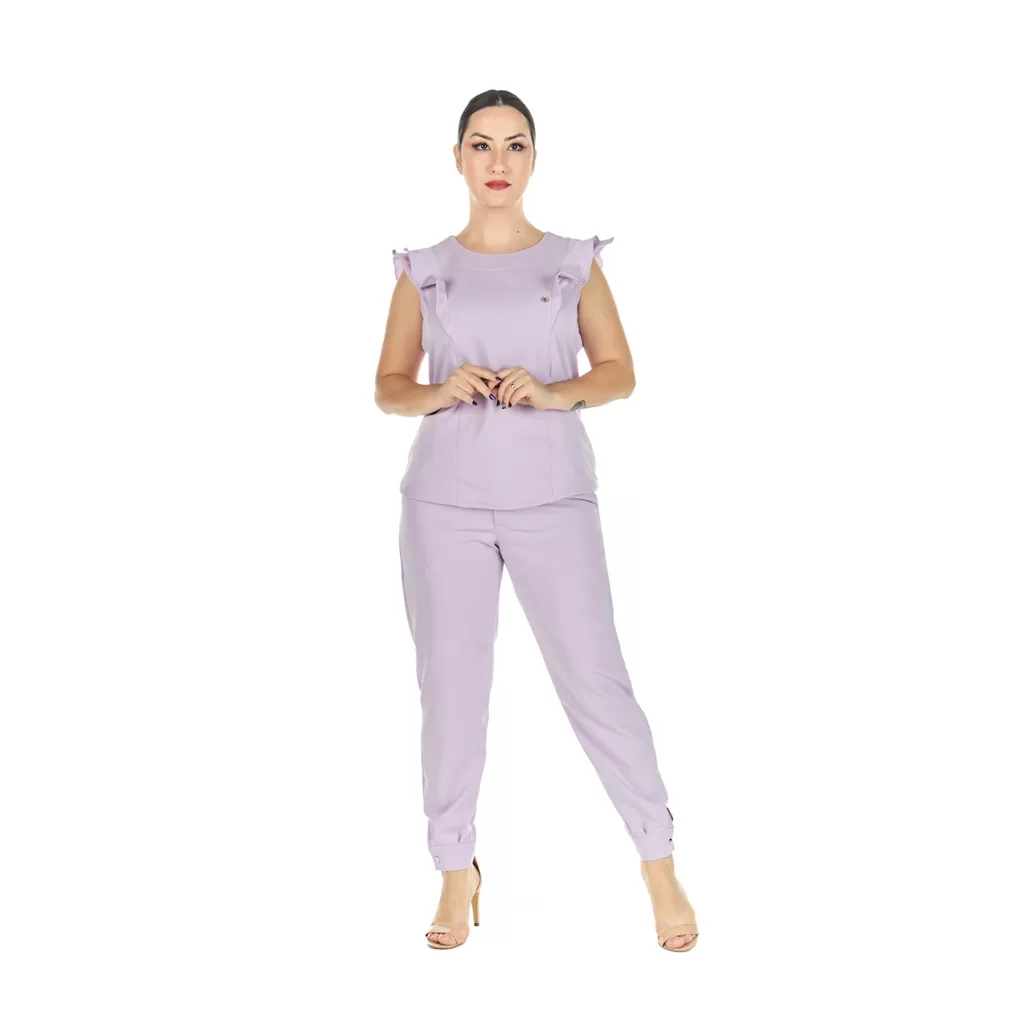 Conjunto Scrub Feminino Babados Lilás Secretária Assistente Clínica Casual Salão de Beleza Esteticis