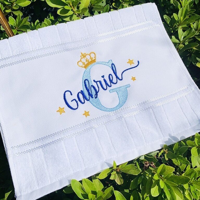 Toalhinha de Boca Bordada Dohler Lettering Estrela