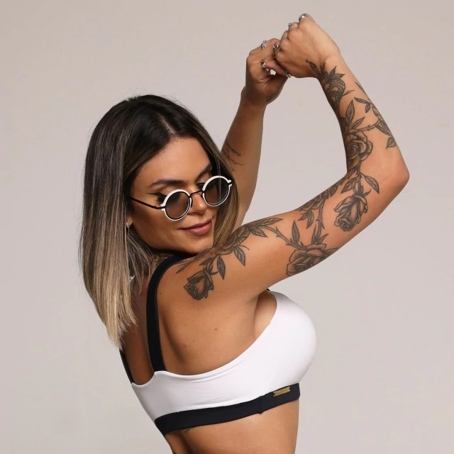 TOP PARIS BRANCO COM PRETO