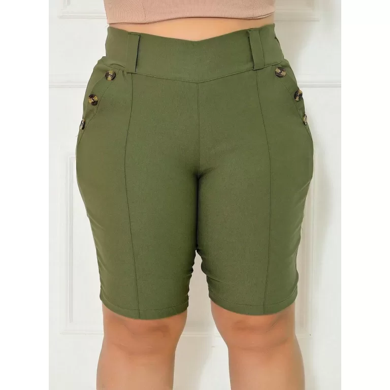 Bermuda Plus Size Social com Botões no Bolso em B