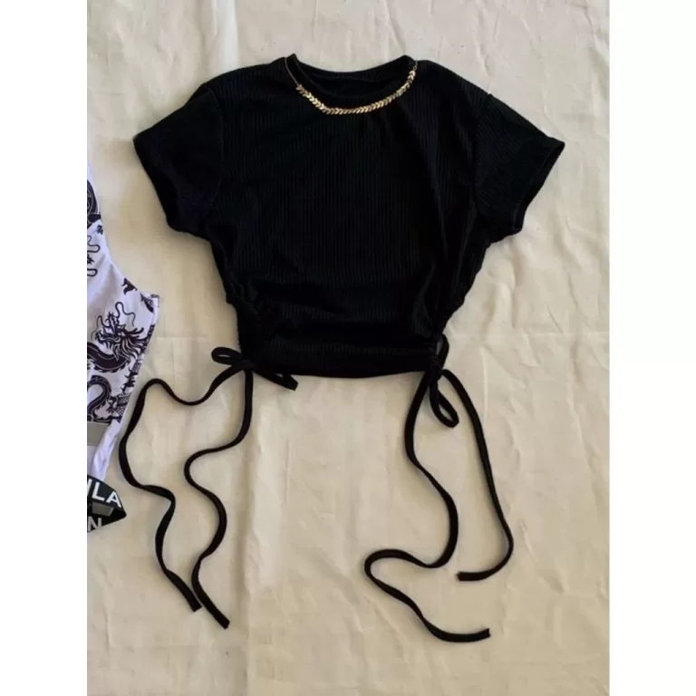 Cropped Canelado de Manga e Cordinhas com amarraç