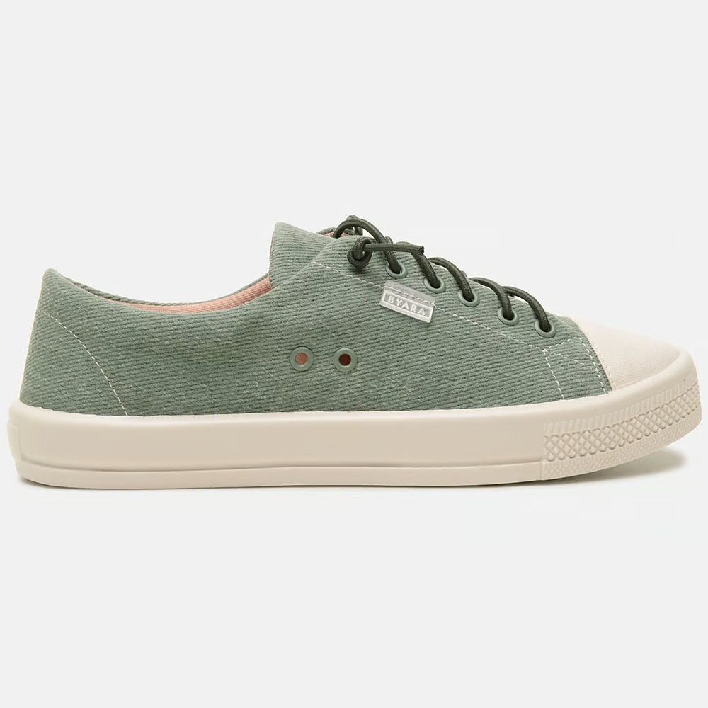 Tênis feminino com biqueira cadarço elastico