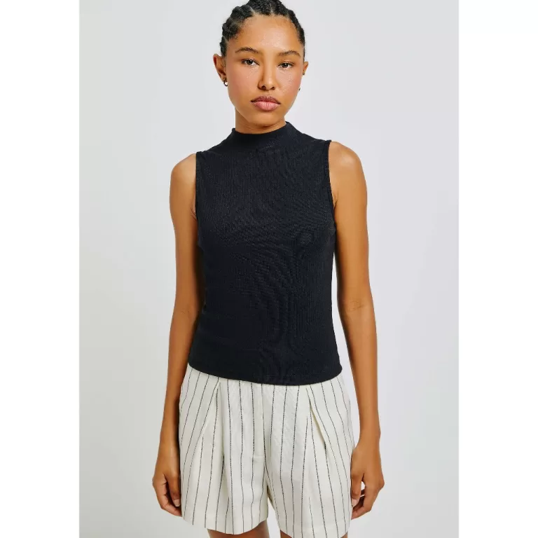 Regata Básica Feminina Gola Alta Em Ribana Canela