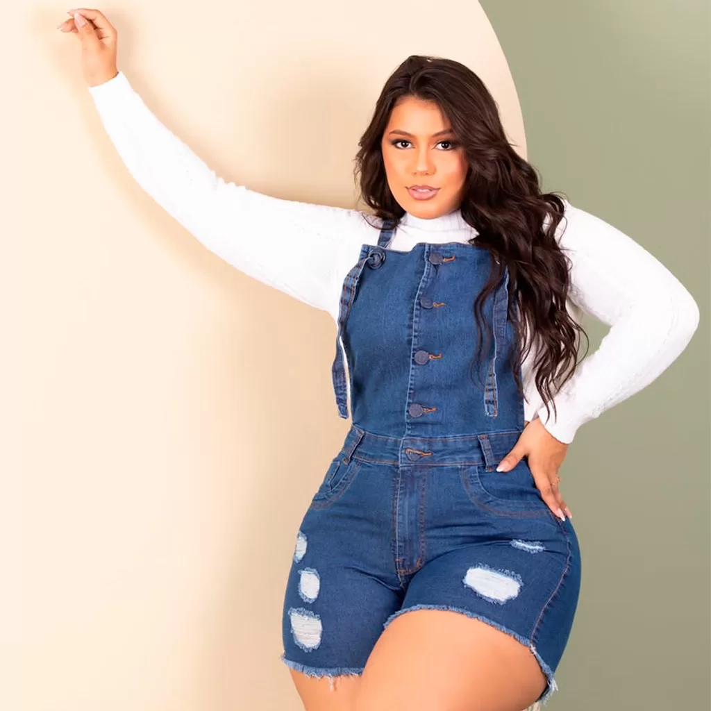 Jardineira Jeans Plus Size Feminina Estilosa Moda Plus