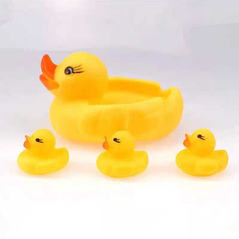 Ferramenta de descompressão bebê brincando na água e tomando banho de brinquedo de pato