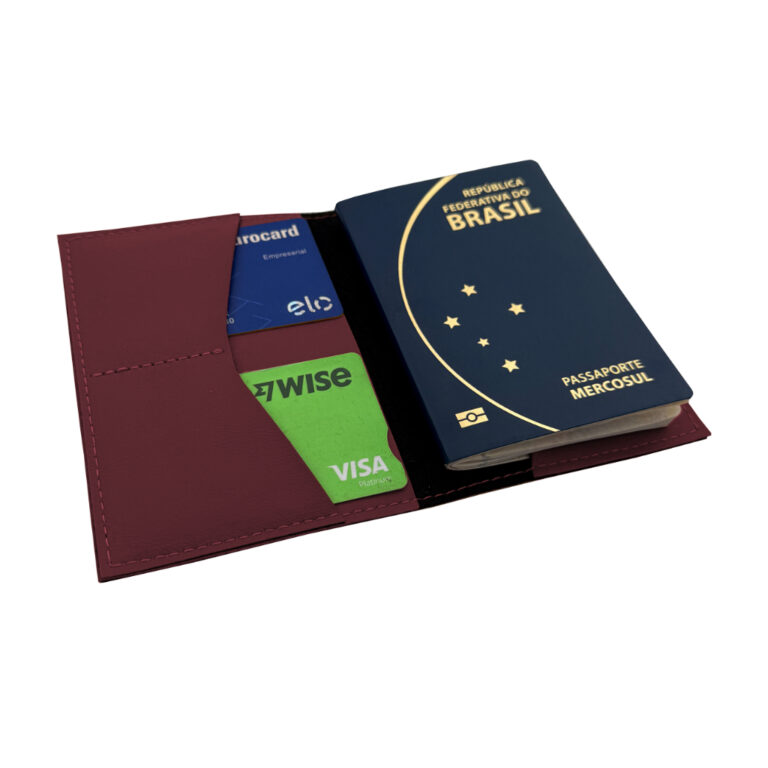 Capa para Passaporte em Couro Sintético Premium B