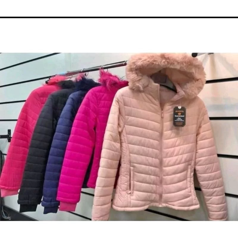 Jaqueta Bobojaco forrada com pelo feminina  Gominho com Capuz JQ