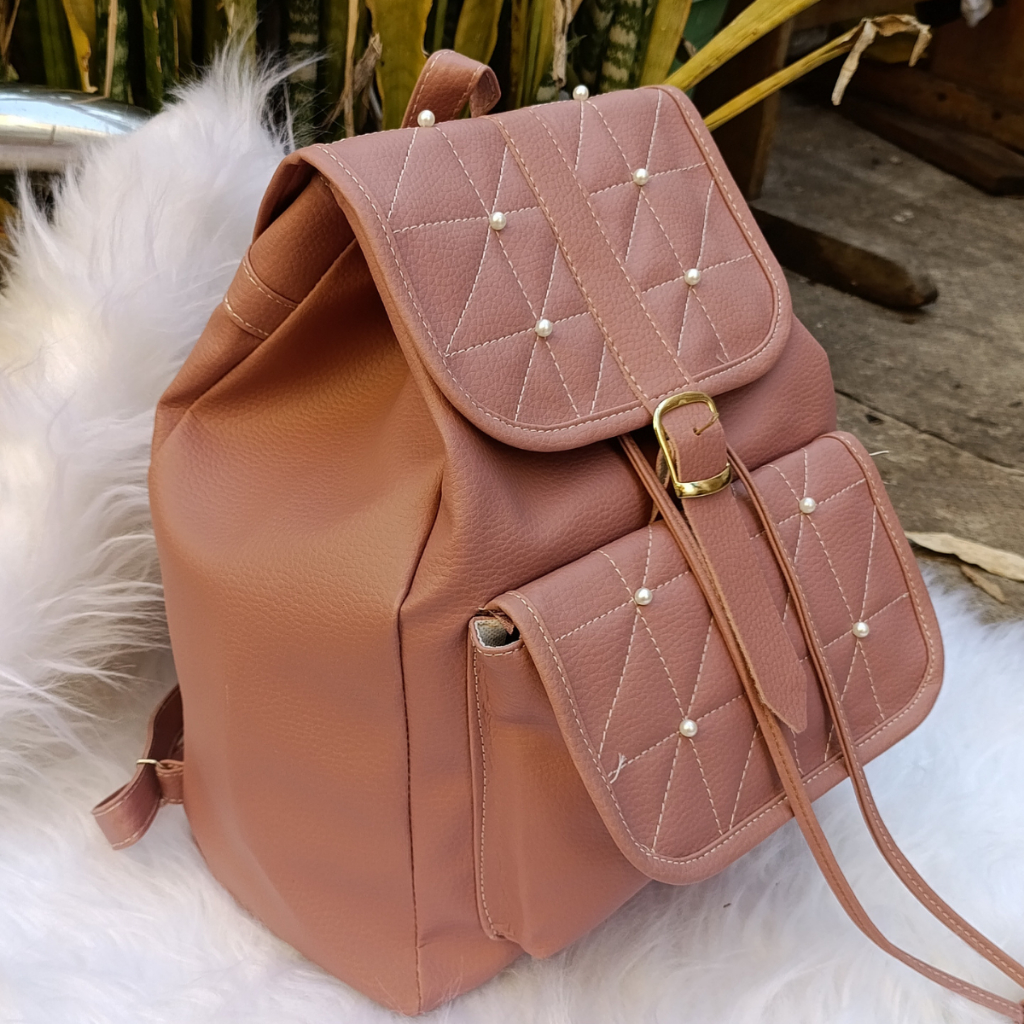 Mochila Feminina  de Couro Para Notebook