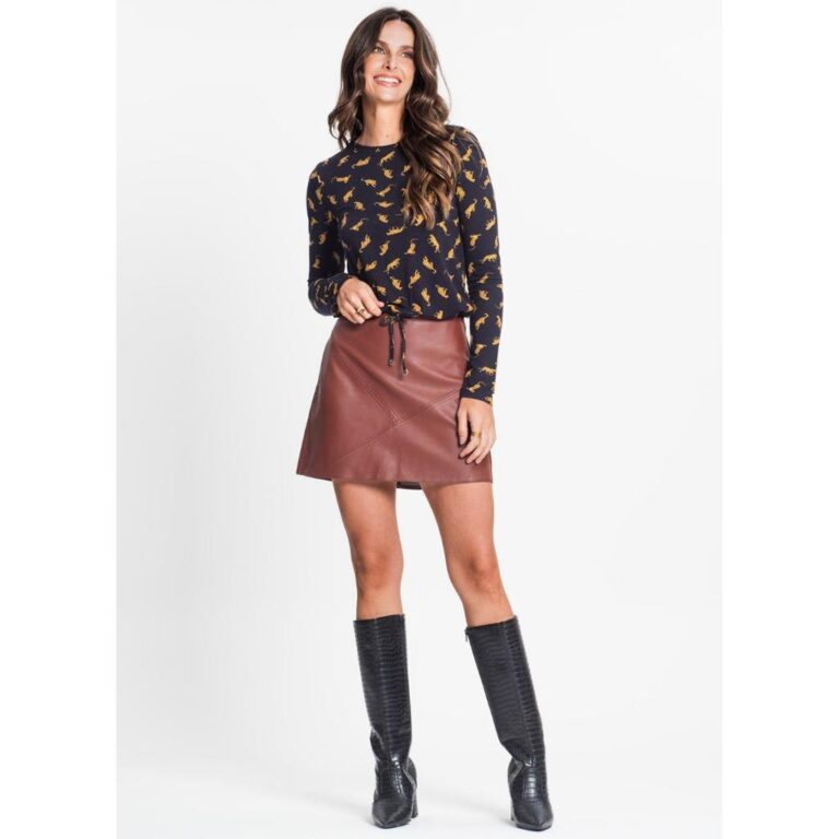 Blusão feminino em Molecotton preto.