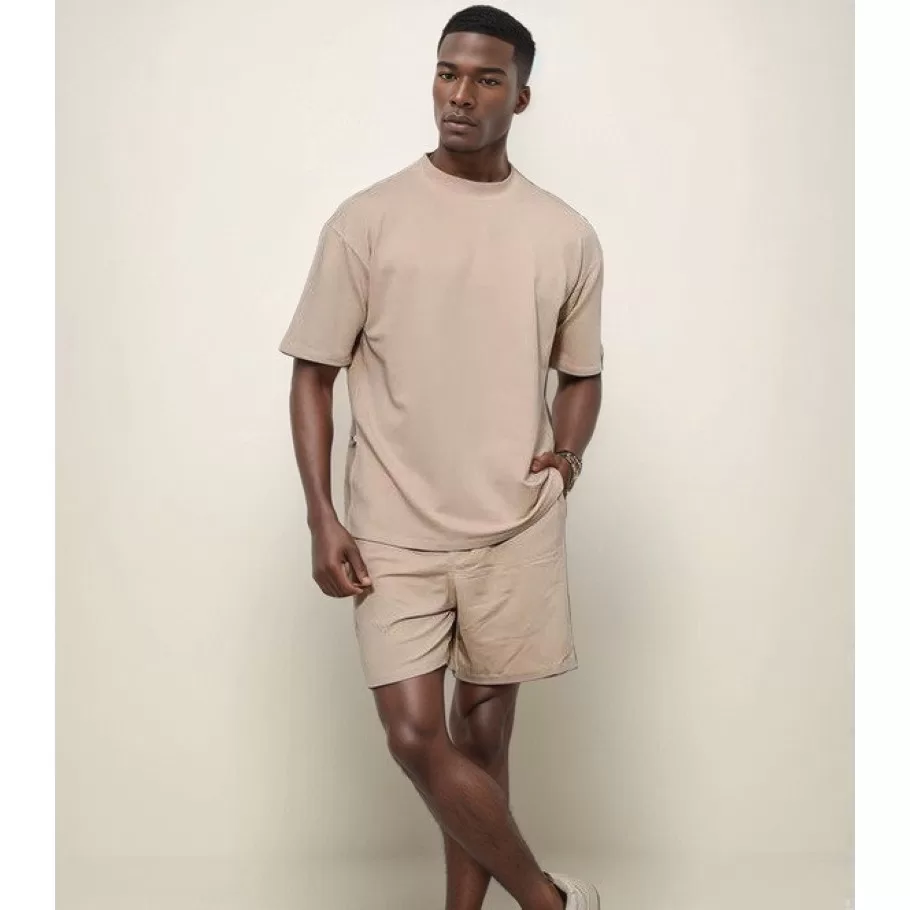 Conjunto Casual Masculino Camiseta Oversized Lisa com Gola Média e Bermuda Slim