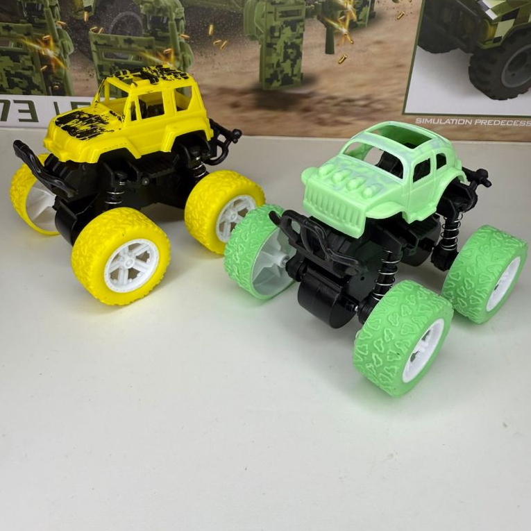 KIT 2 Carrinhos VERDE E AMARELO Off Round Brinqued