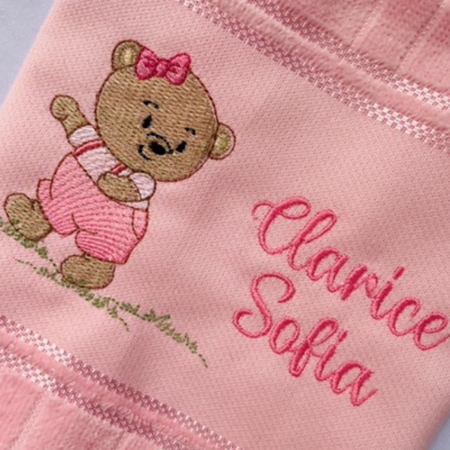 Toalha Bordada Personalizada Com Nome Ursinha Maca