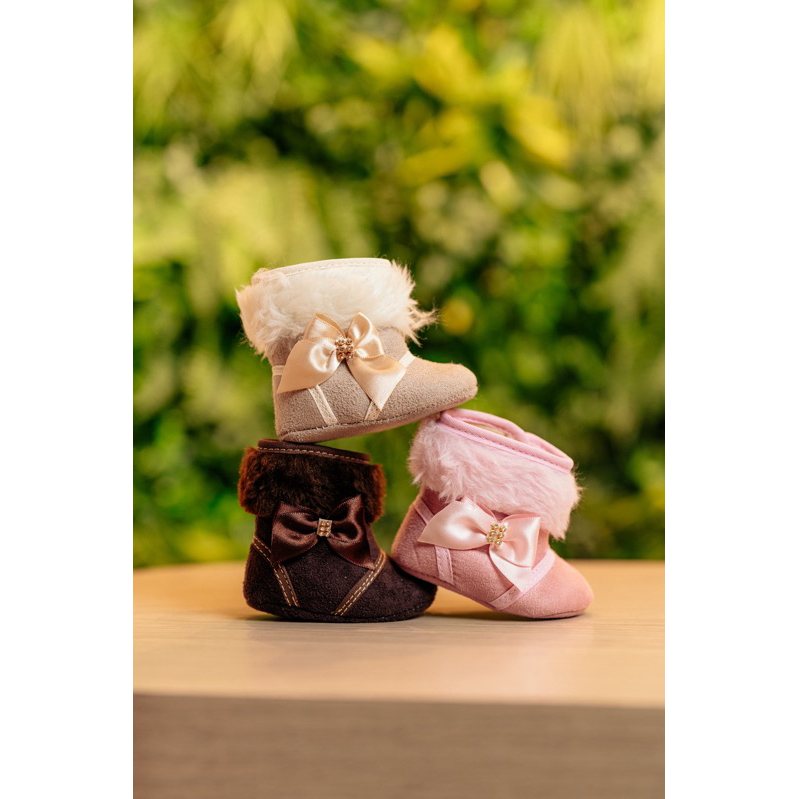 Bota para Menina RN 0 a 12 Meses Laço Cetim pelucia