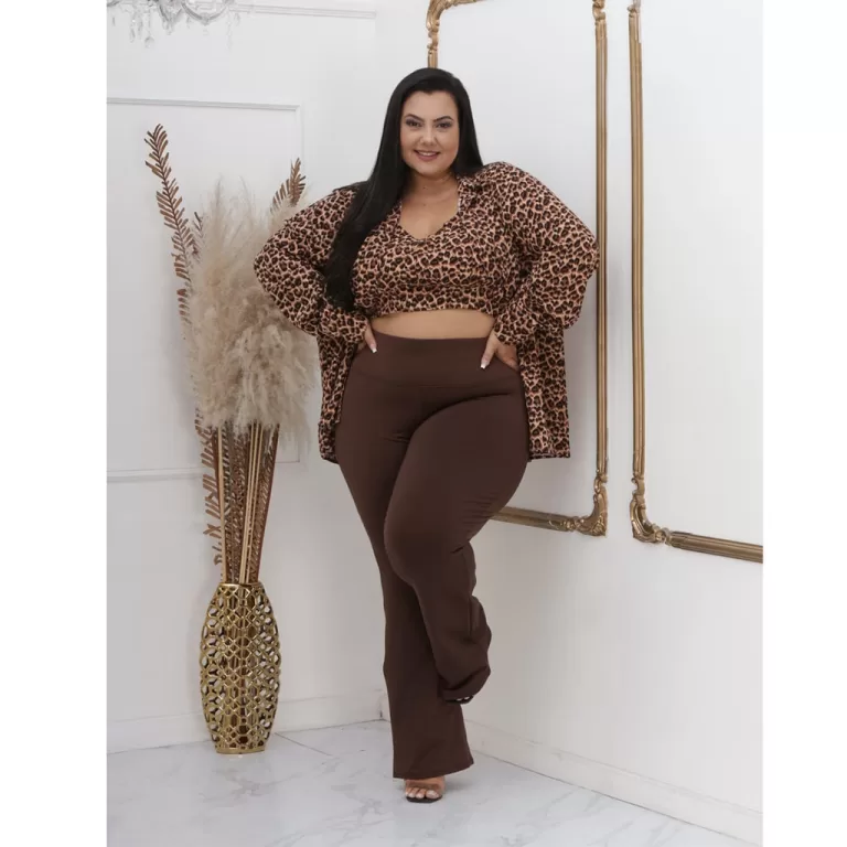 Calça Flare Plus Size Calça Bailarina com Bolso 