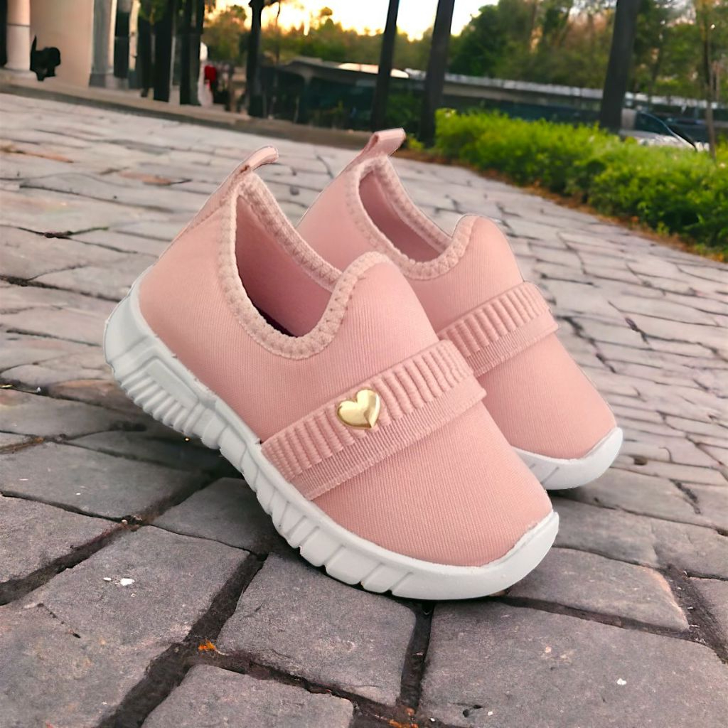 Tênis Feminino Infantil Calce Fácil com Elástico e Pingente Coração <3 Lindo Confortável para Escola