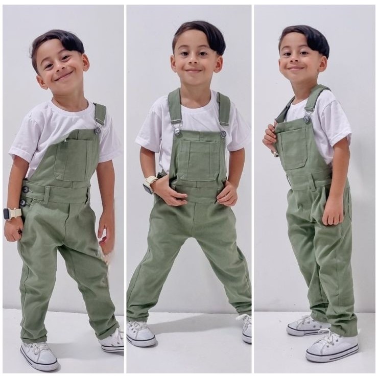 Jardineira Calça Jeans Menino 2 ao 8