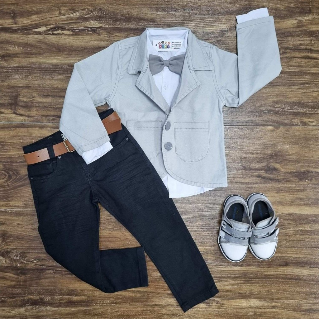 Blazer Cinza com Camisa e Calça Preta Infantil
