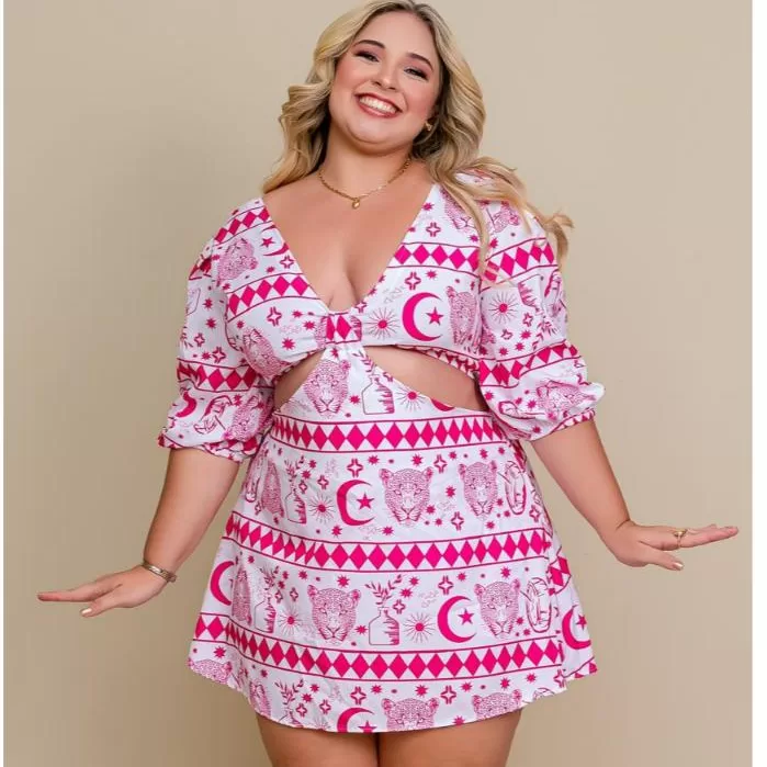 Vestido Macaquinho Plus Size Feminino Estampa Farm