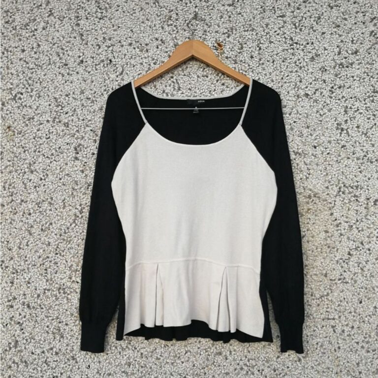 Suéter preto e branco | M/G (Brechó)