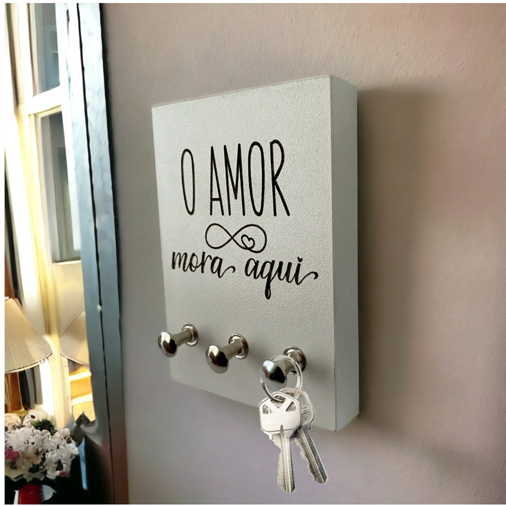 Porta Chaves De Parede Pequeno Em MDF Multiuso – O amor mora aqui