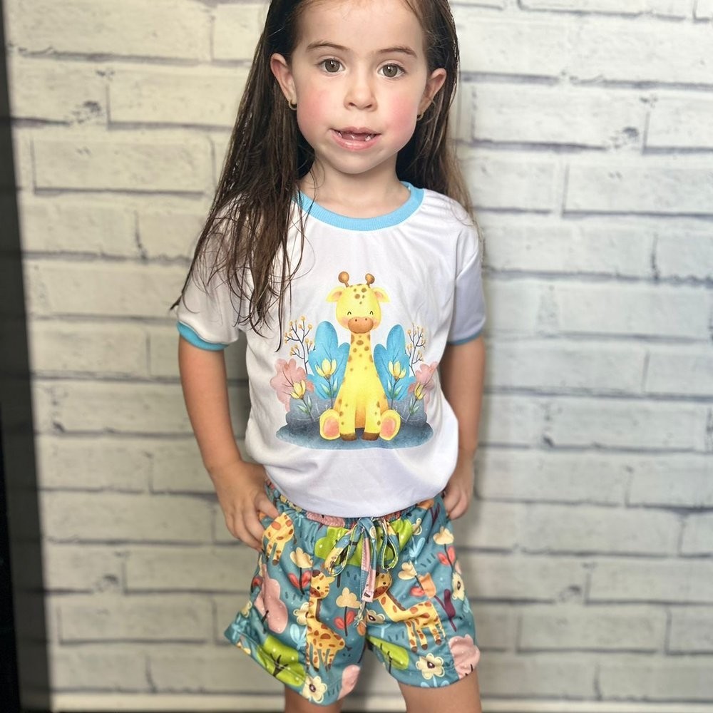 Shorts Infantil Girafa