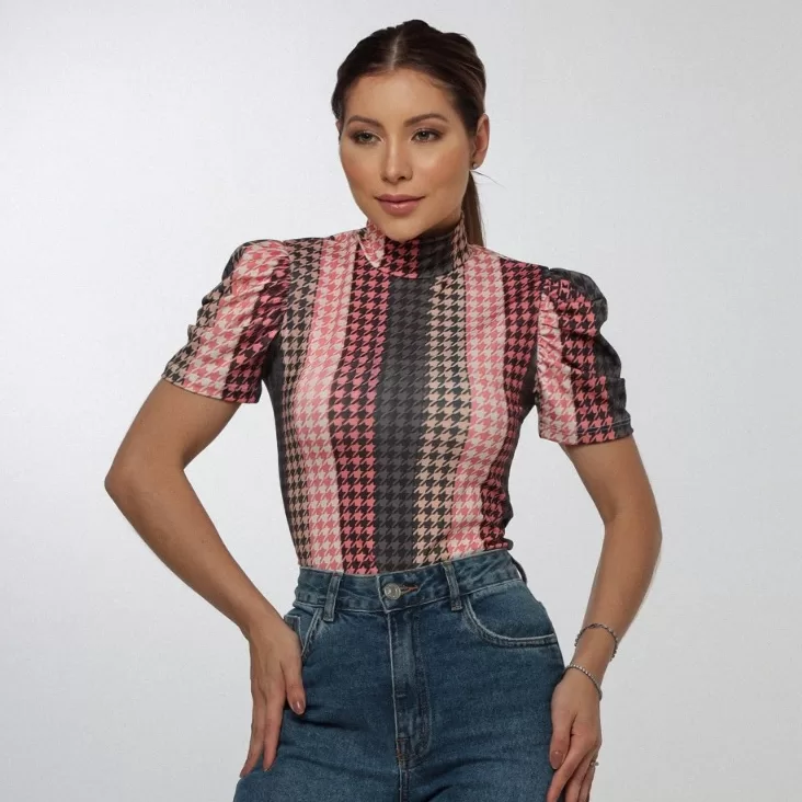 Blusa Princesa Básica Feminina Gola Alta Manga Pr