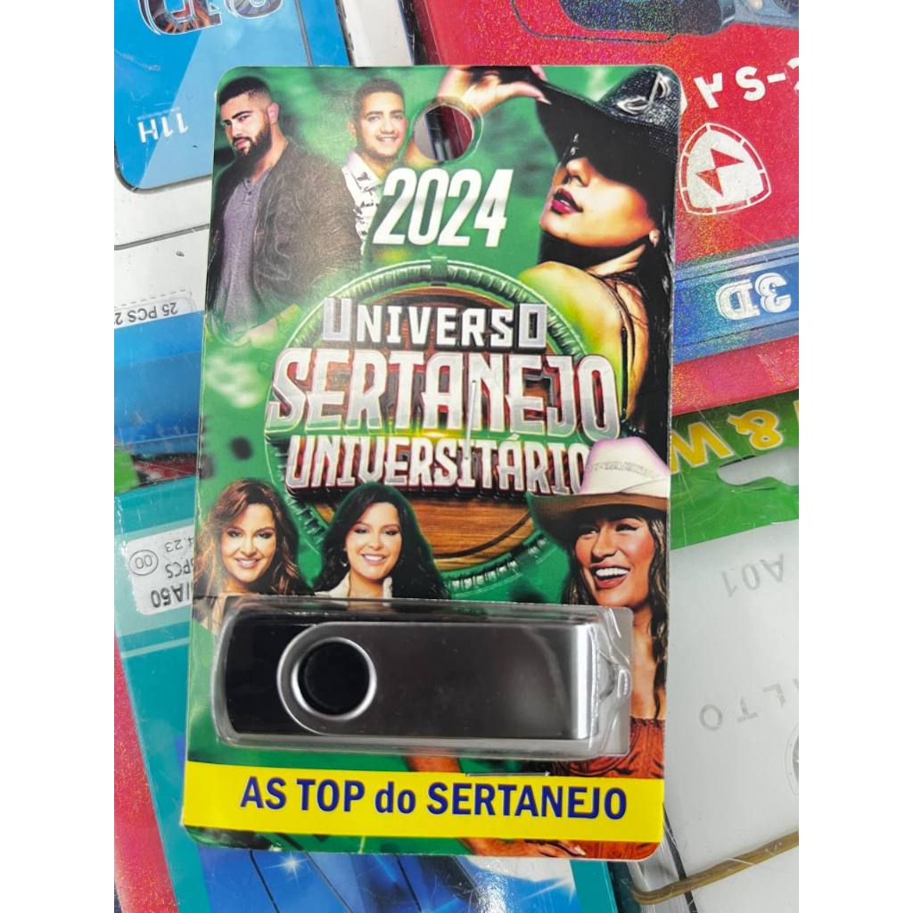 Pendrive Baladas Românticas  Amor em Canções Pen Drive USB 2.0 Metálico com Chaveiro Resistente à Ág